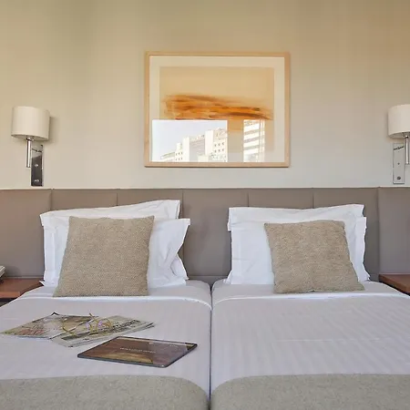 Dom Carlos Park מלון 3*