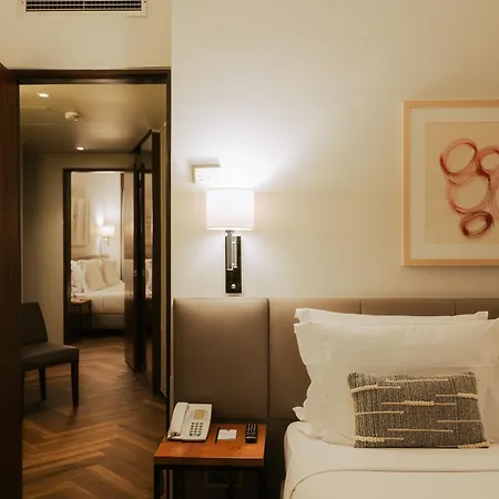 Dom Carlos Park فندق