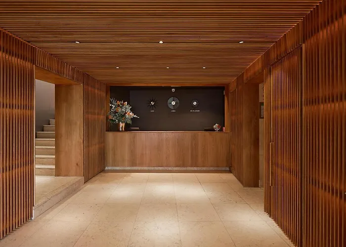 多卡洛斯公园酒店 3*